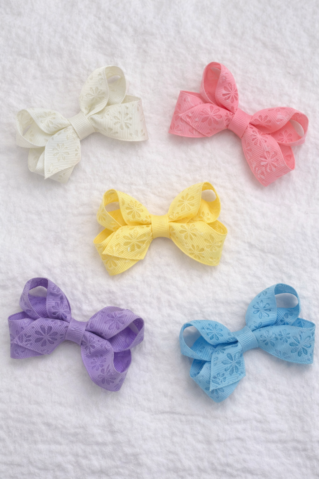 Mini Flower Embossed Ant. White Bow