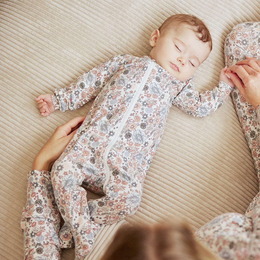 Vintage Flowers Sleeper