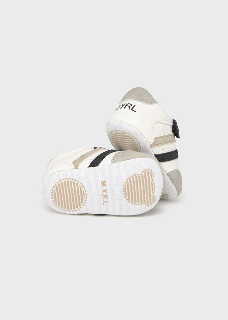 9899 Trainer Sole