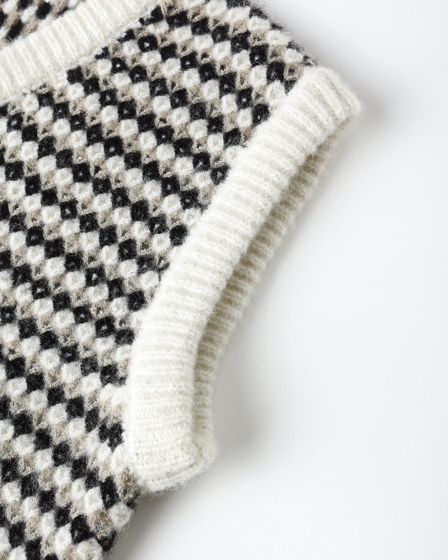 Sweater Vest Black Speckle