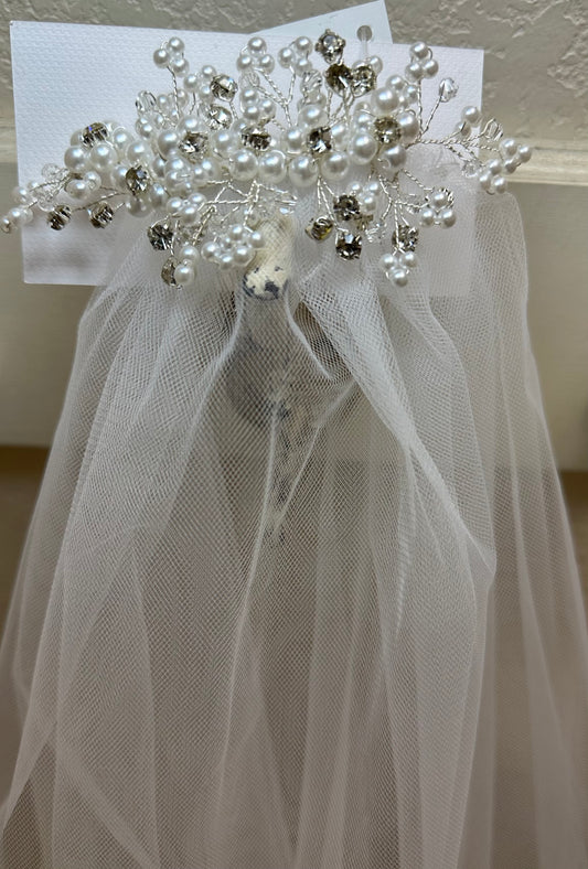 Pearl Rhinestone Floral Comb Veil