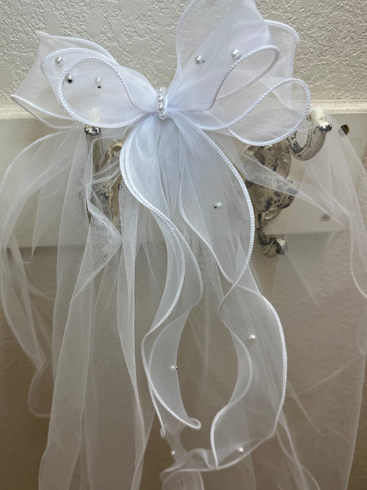 Pearl Rhinestone Tulle Bow Veil