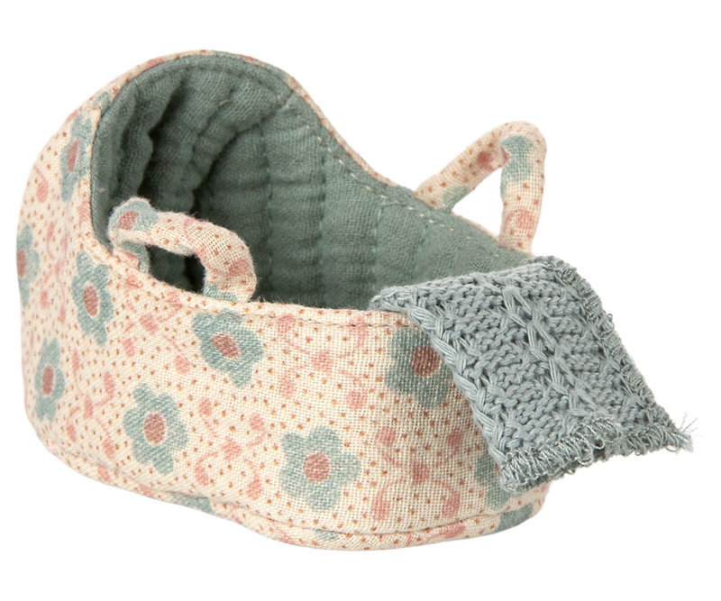 Carry Cot Baby Mouse