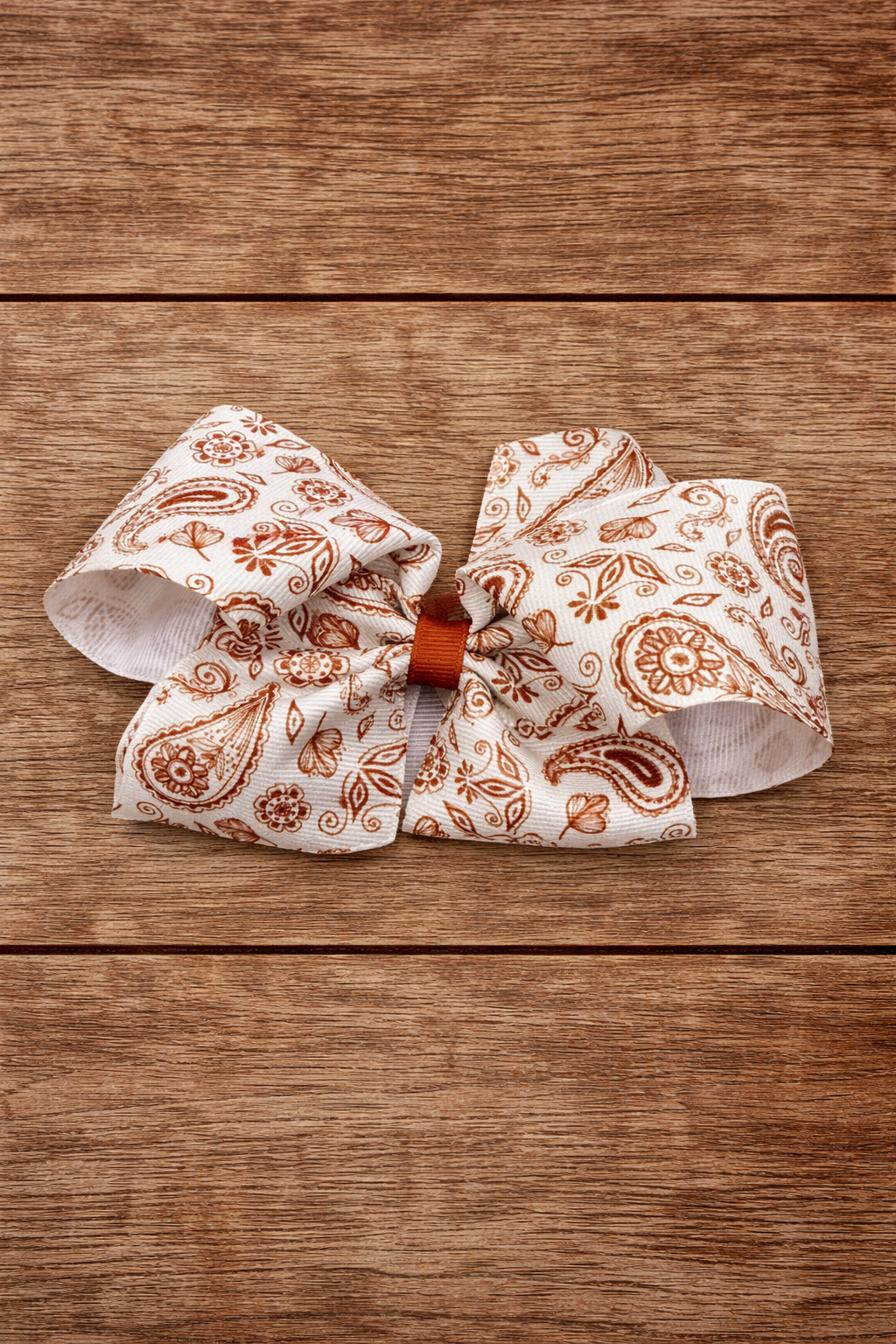 King Brown Paisley Gro Bow