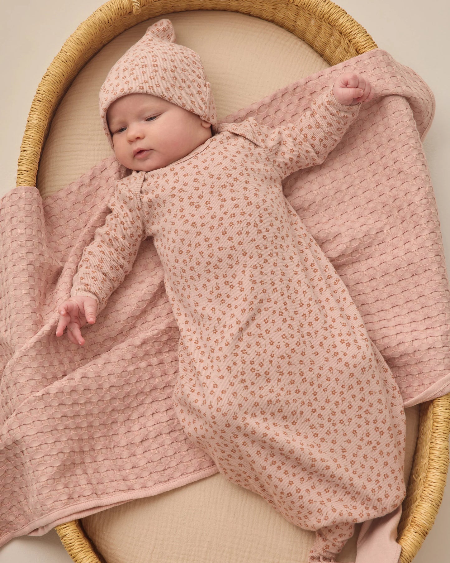 Knotted Baby Gown & Hat Set Posy
