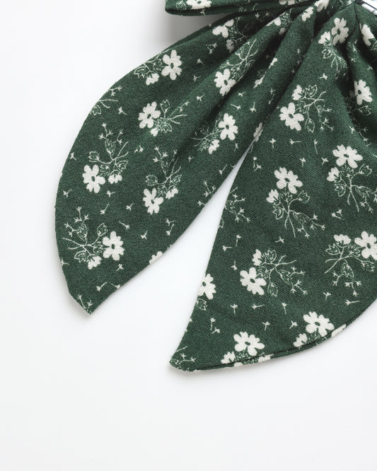 Oversized Bow Green Ditsy