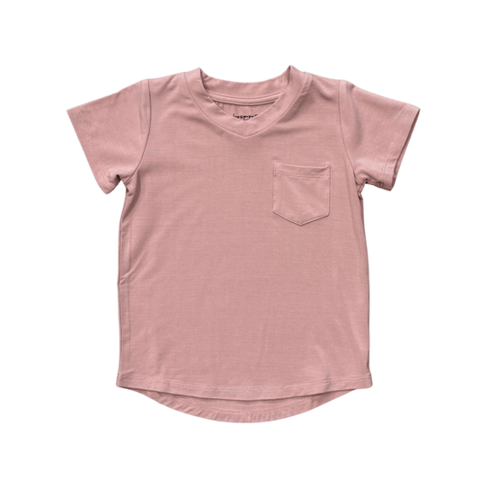 Mauve t-shirt with a pocket. 95% bamboo, 5% spandex